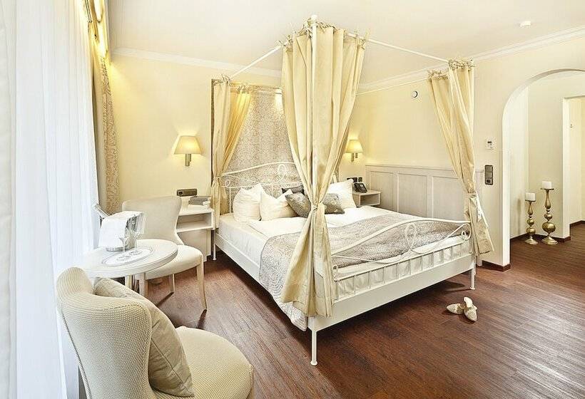 اتاق راحتی, Schlosskrone