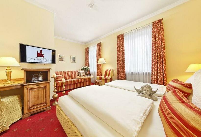 اتاق خانوادگی, Schlosskrone