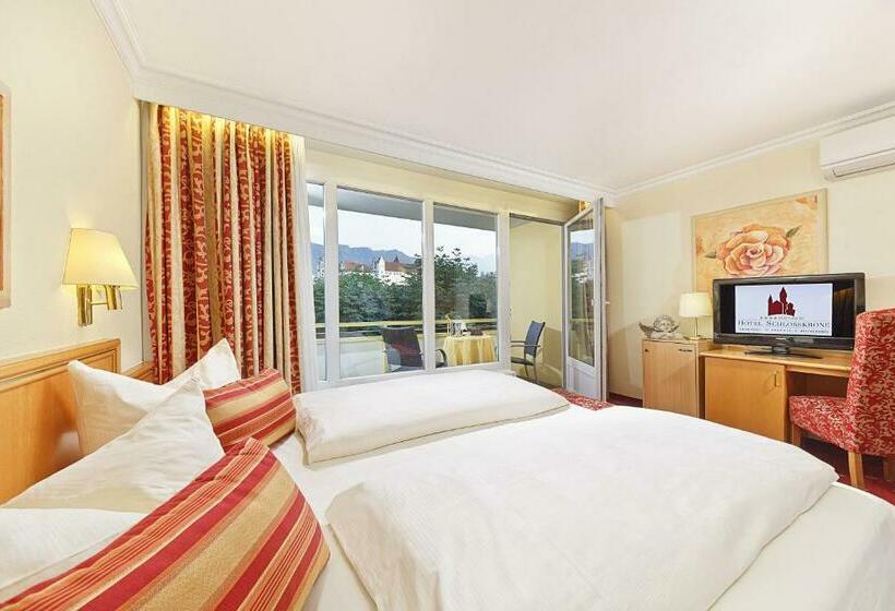 اتاق خانوادگی, Schlosskrone