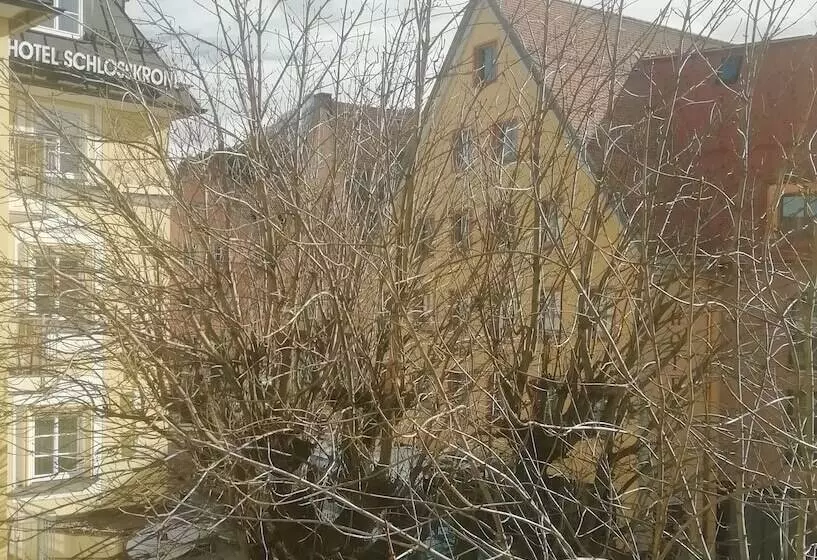 اتاق کلاسیک, Schlosskrone