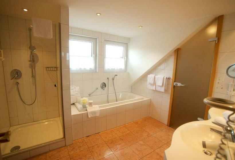 سوییت, Schlosskrone