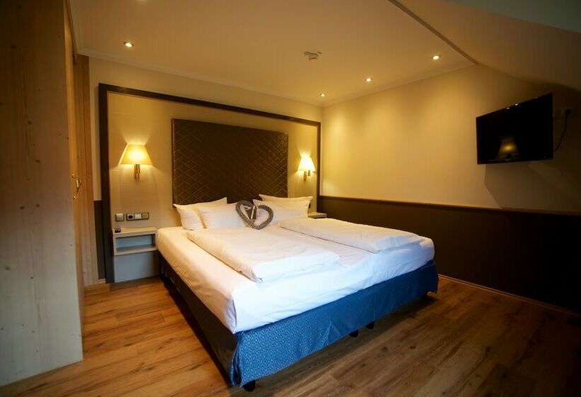 سوییت, Schlosskrone