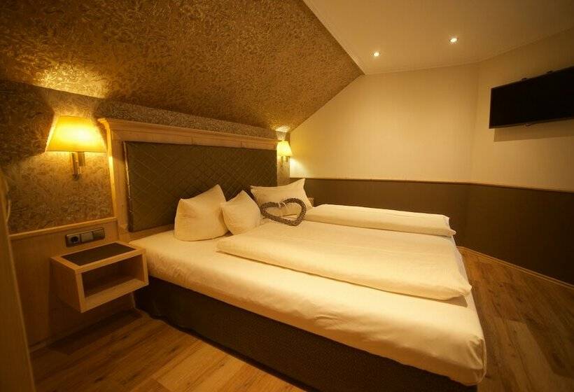 سوییت, Schlosskrone