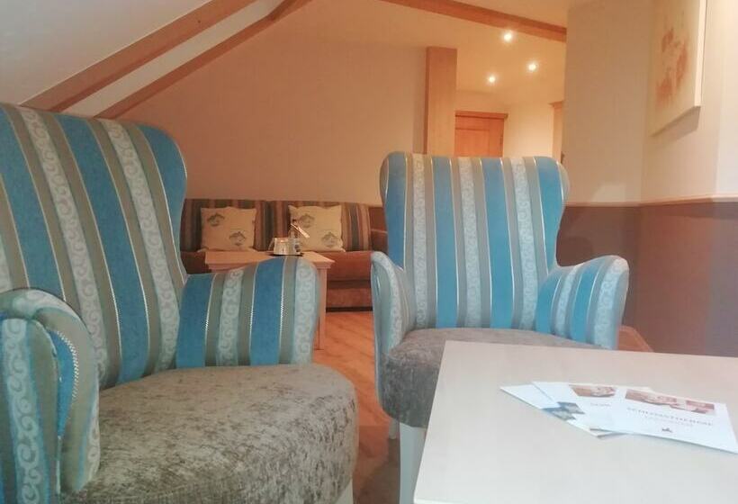 سوییت, Schlosskrone