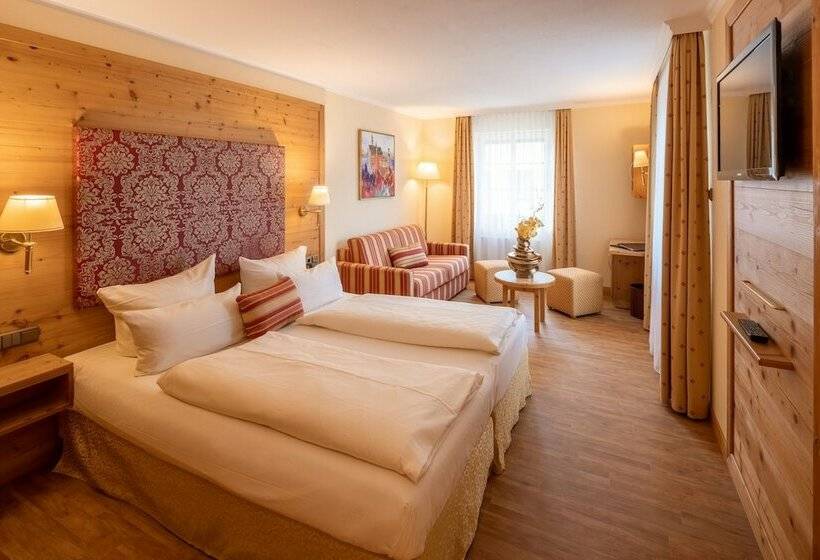 اتاق لوکس, Schlosskrone