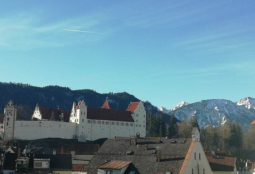 Номер Deluxe, Schlosskrone