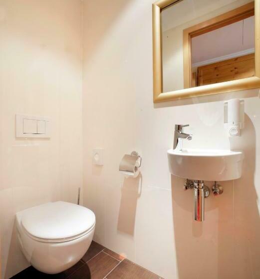 سوئیت رویال, Schlosskrone