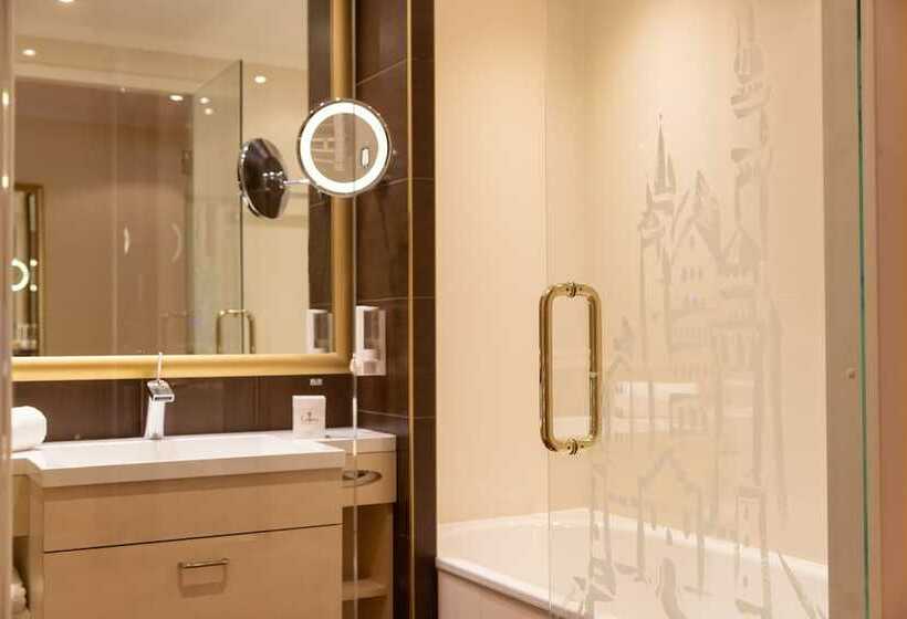 اتاق سوپریور سه تخته, Schlosskrone