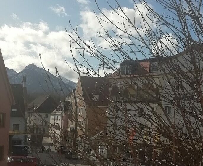 اتاق سوپریور سه تخته, Schlosskrone