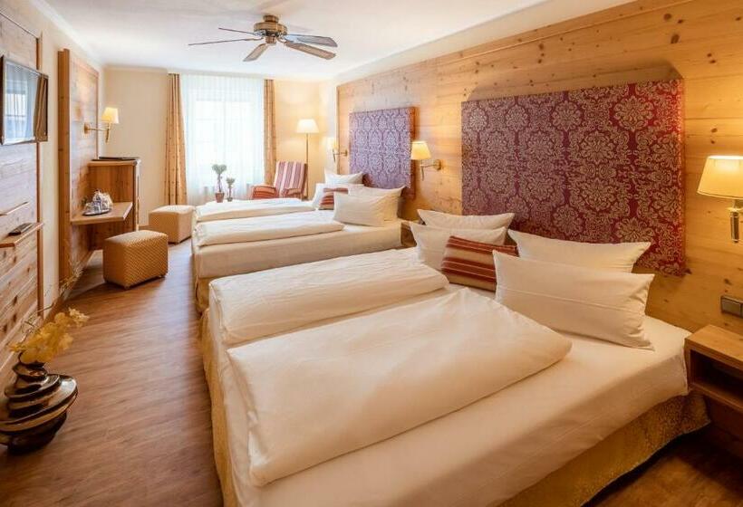 Четырехместный Номер Deluxe, Schlosskrone