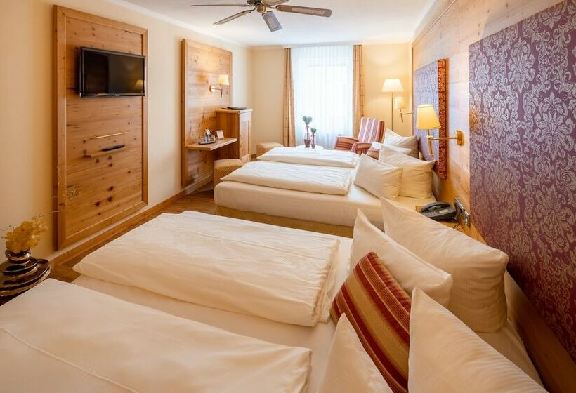 اتاق لوکس چهار تخته, Schlosskrone