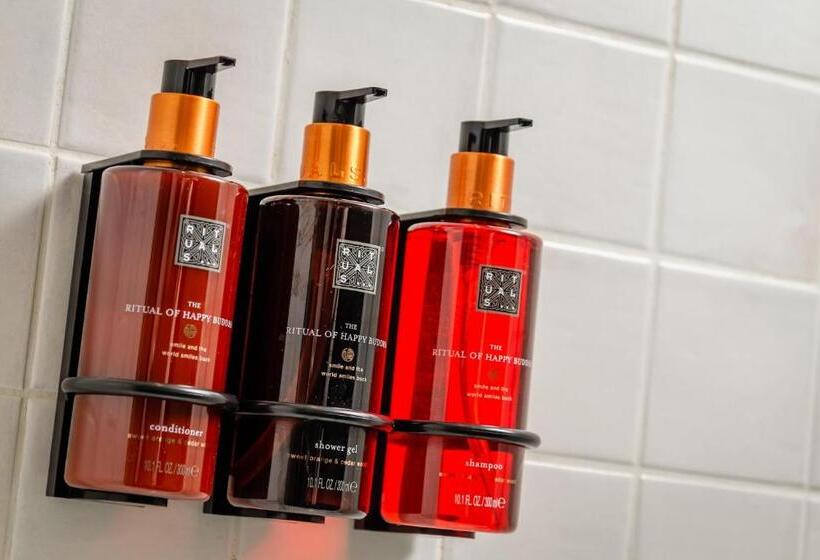 اتاق استاندارد, Torremirona Golf & Spa