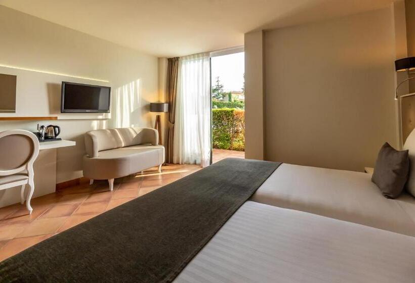 Superior Room with Terrace, Torremirona Golf & Spa