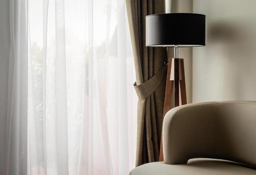 Superior Room with Terrace, Torremirona Golf & Spa