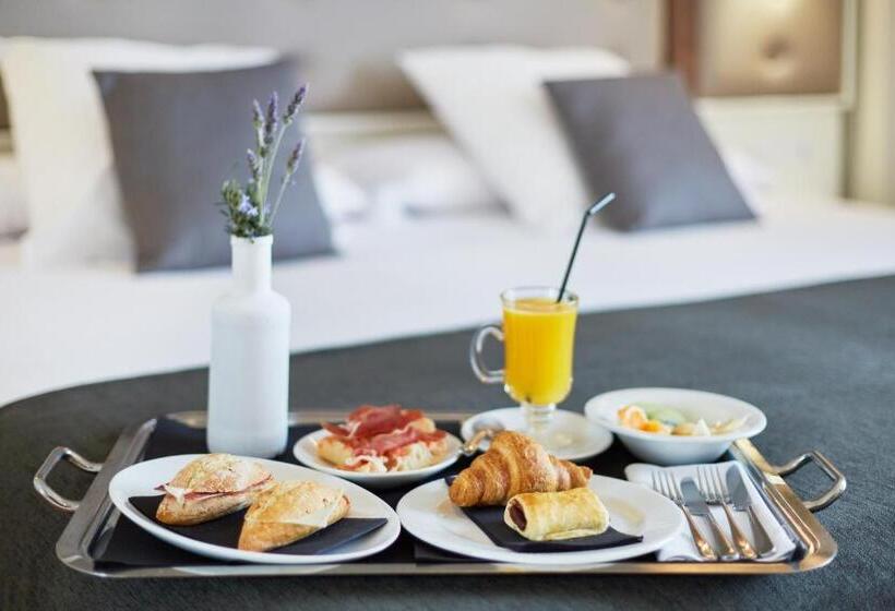 Номер Superior с Террасой, Torremirona Golf & Spa