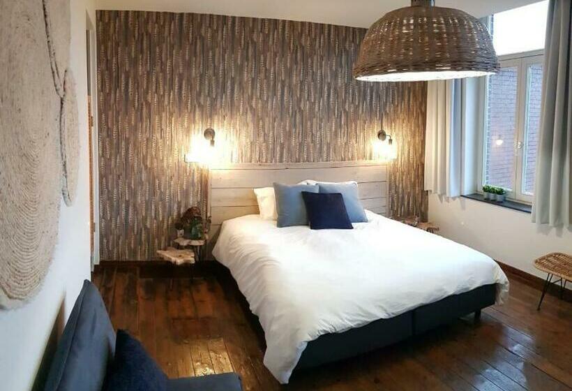 اتاق لوکس, Anthos B&b