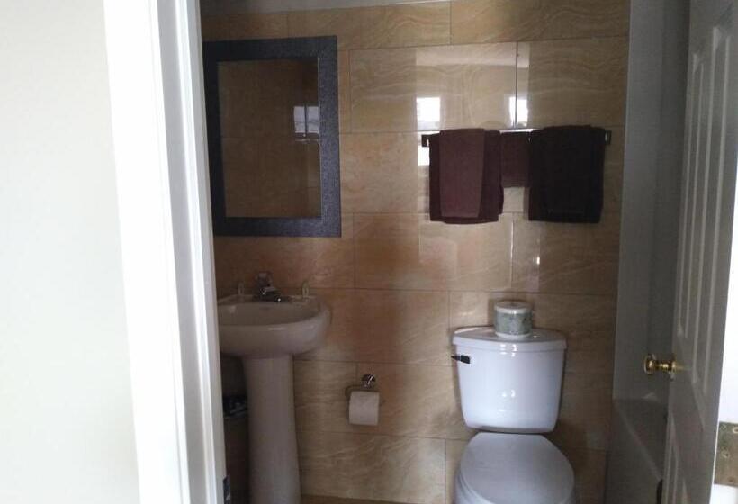 غرفة قياسية, Aries Motel