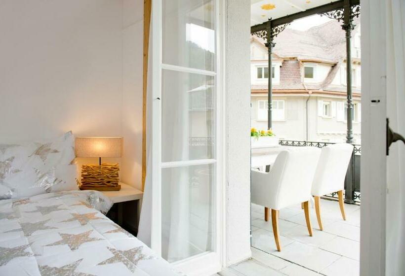 バルコニー付きスタンダードルーム, Bellevue