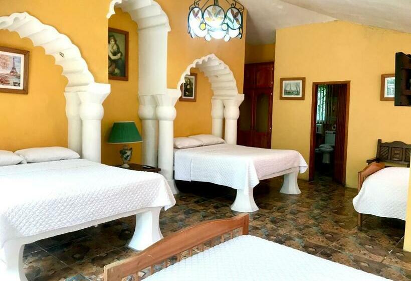 اتاق استاندارد چهار تخته, Club Samawa