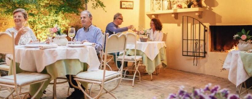 آپارتمان 1 خوابه با تراس, Eremo Delle Fate