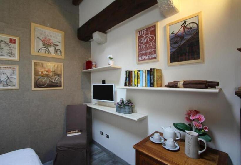 آپارتمان 1 خوابه با چشم‌انداز, Eremo Delle Fate