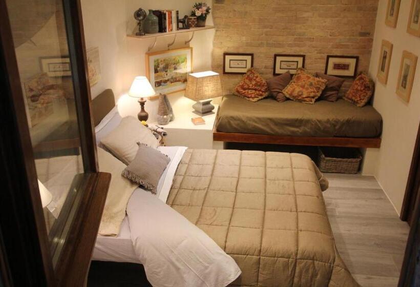 اتاق لوکس, Eremo Delle Fate