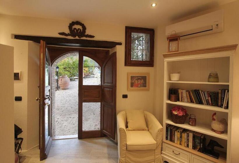 اتاق لوکس, Eremo Delle Fate