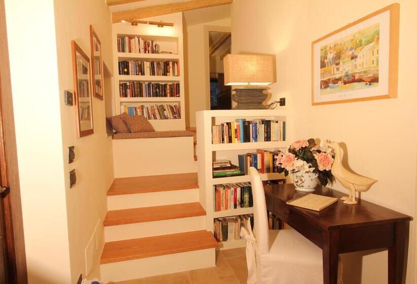 اتاق استاندارد چهار تخته, Eremo Delle Fate