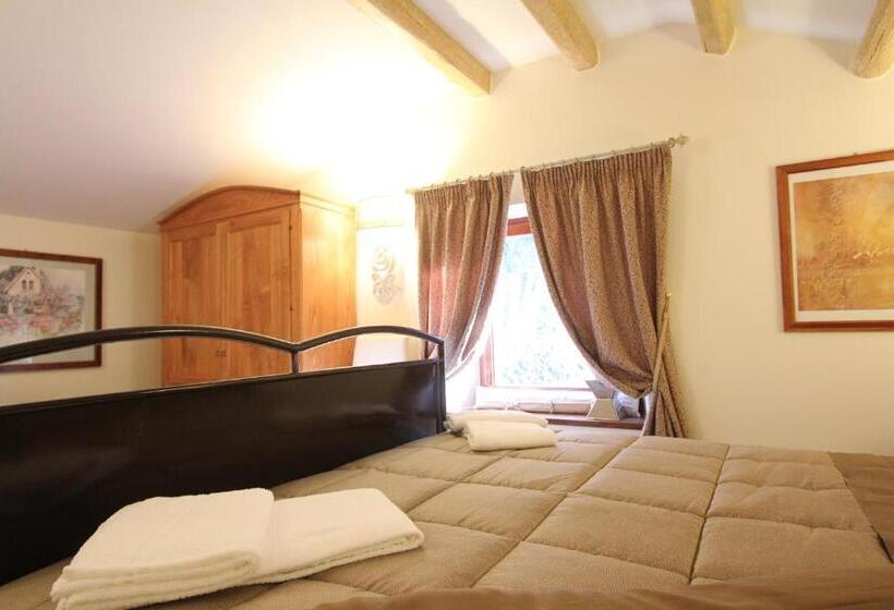 اتاق استاندارد چهار تخته, Eremo Delle Fate