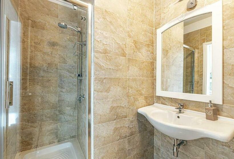 高级大房间, Giulio Cesare 14, Residence