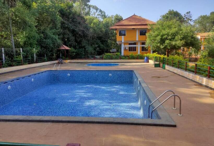 디럭스 룸, Paradisestay Auro Jungle Resort