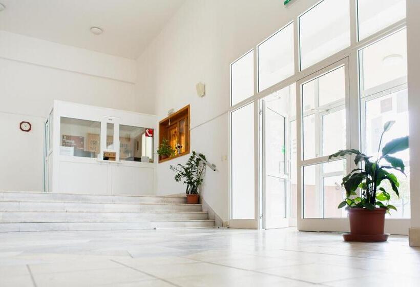 اتاق اکونومی, Danubius Szálló