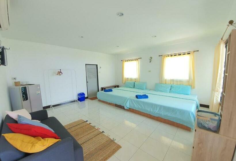 4인용 스탠다드 룸, Benjaporn Bungalow