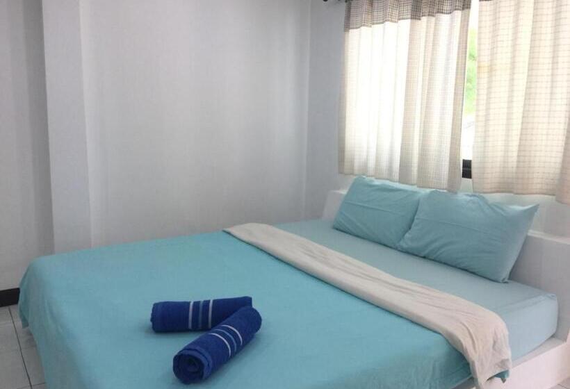 디럭스 룸, Benjaporn Bungalow