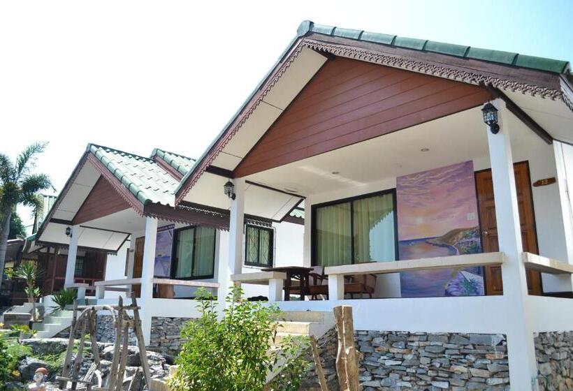 4인용 스탠다드 룸, Benjaporn Bungalow