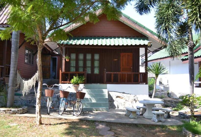 4인용 스탠다드 룸, Benjaporn Bungalow