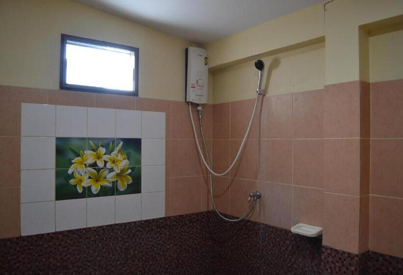 패밀리 방갈로, Benjaporn Bungalow