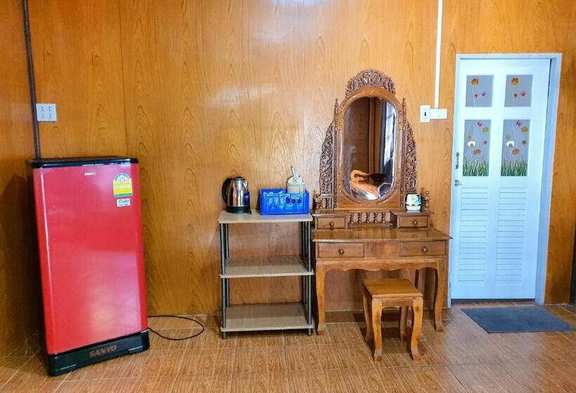 בונגלו משפחתי, Benjaporn Bungalow