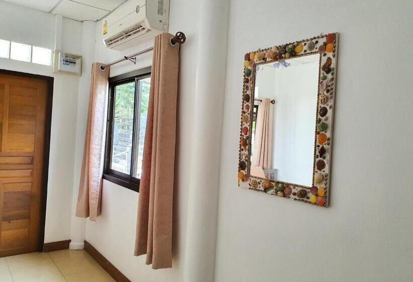 스탠다드 방갈로 침실 2개, Benjaporn Bungalow