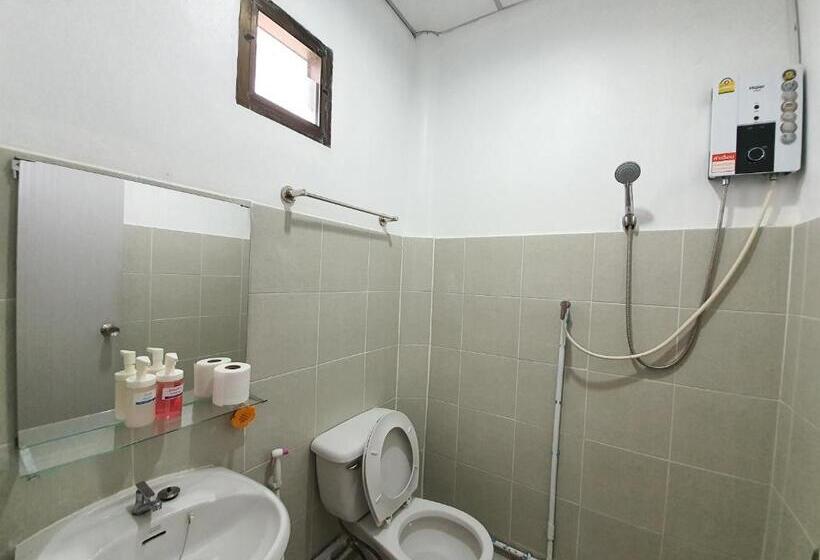 بانگلوی استاندارد 2 خوابه, Benjaporn Bungalow
