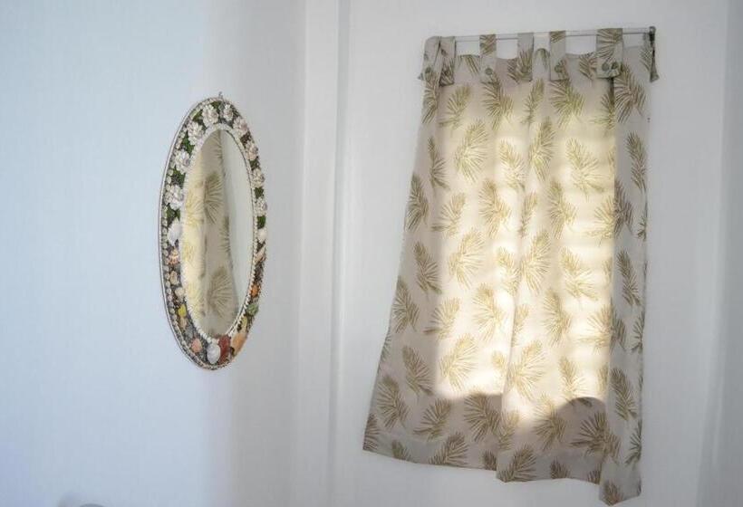 스탠다드 방갈로 침실 2개, Benjaporn Bungalow