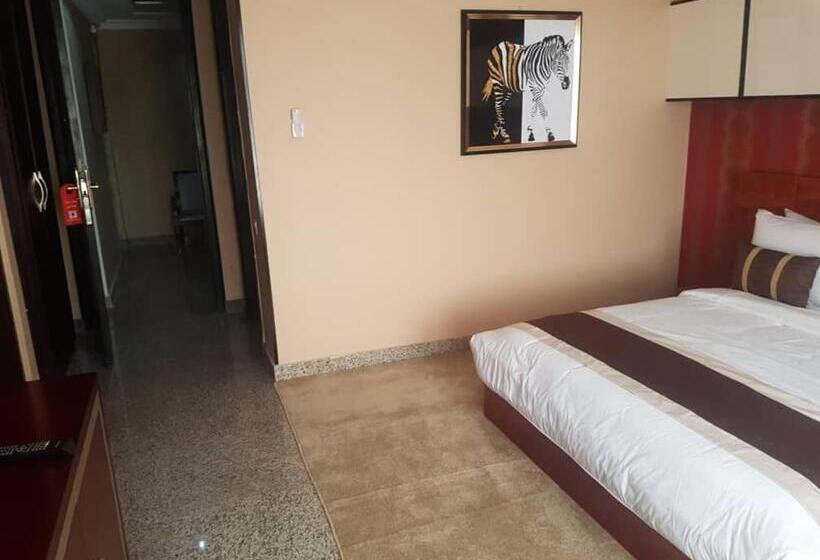 اتاق لوکس با تخت بزرگ, Conference Hotel , Abeokuta