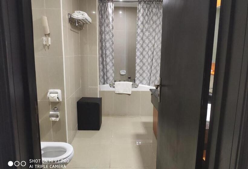 سوییت لوکس, Conference Hotel , Abeokuta