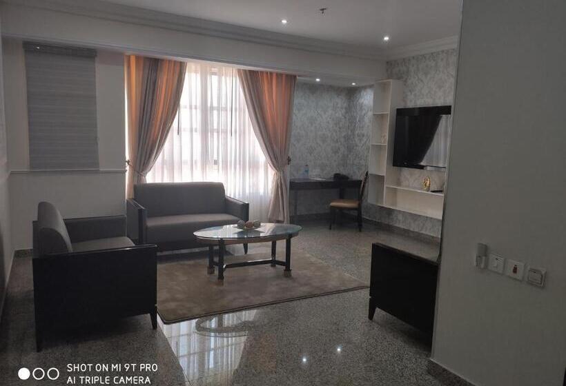 سوییت لوکس, Conference Hotel , Abeokuta