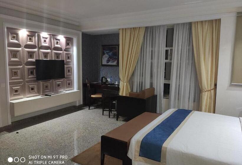 استودیوی لوکس, Conference Hotel , Abeokuta