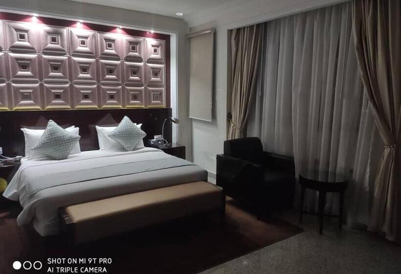 سوییت اجرایی, Conference Hotel , Abeokuta