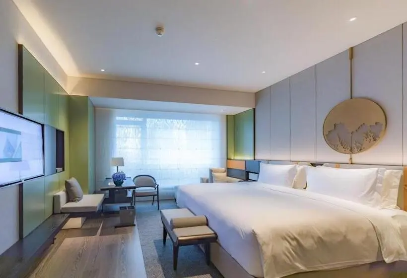キングサイズベッドのデラックスルーム, Intercontinental Xi An North, An Ihg