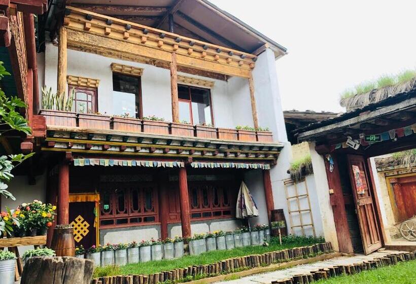 バス共有のスタンダードルーム, Shangri La Xiangye Listen To The Rain