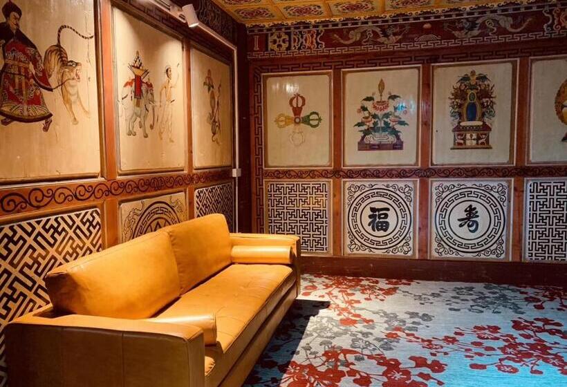 エクゼクティブスイート, Shangri La Xiangye Listen To The Rain