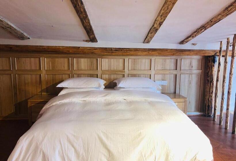 スタンダードスタジオ, Shangri La Xiangye Listen To The Rain